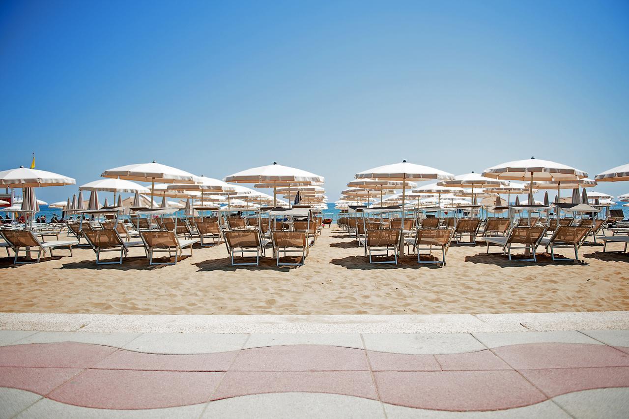 Hotel Delle Nazioni Τζεσόλο Λίντο Εξωτερικό φωτογραφία